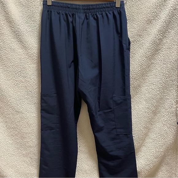 Scrub Set - Picture 9 of 10